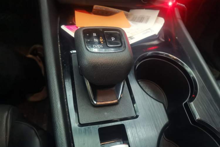 Used Nissan X-Trail 2021 VC-Turbo 300 CVT 2WD Comfort Edition Gear Lever