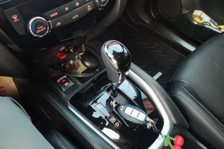 Used Nissan X-Trail 2021 2.0L CVT 2WD XL Premium SmartConnect Deluxe Edition Gear Lever