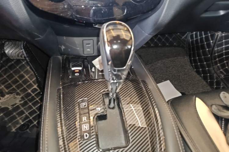 Used Nissan X-Trail 2021 2.0L CVT 2WD XL Premium SmartConnect Deluxe Edition Gear Lever