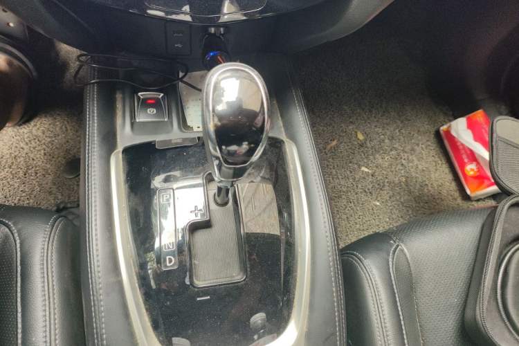 Used Nissan X-Trail 2021 2.0L CVT 2WD XL ITS SmartConnect Comfort Edition Gear Lever