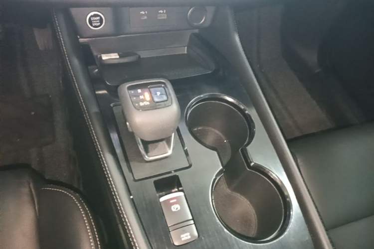 Used Nissan X-Trail 2021 VC-Turbo 300 CVT 2WD Luxury Edition Gear Lever