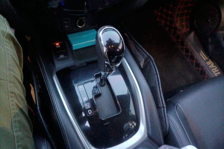 Used Nissan X-Trail 2021 2.5L CVT 4WD XL ITS Luxury Commemorative Edition Gear Lever