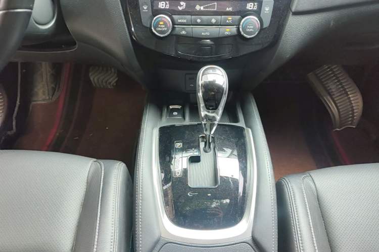 Used Nissan X-Trail 2021 2.0L CVT 2WD XL Premium Commemorative Edition Gear Lever