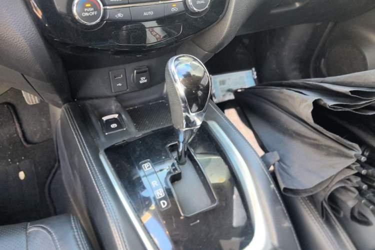 Used Nissan X-Trail 2021 2.0L CVT 2WD XL ITS Comfort Commemorative Edition Gear Lever
