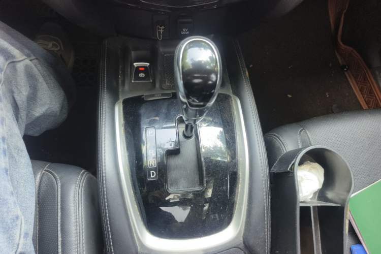 Used Nissan X-Trail 2021 2.0L CVT 2WD XL Premium SmartConnect Deluxe Edition Gear Lever