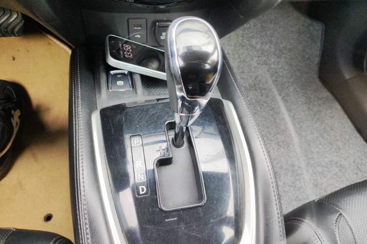 Used Nissan X-Trail 2021 2.5L CVT 4WD XL SmartConnect Leading Edition Gear Lever