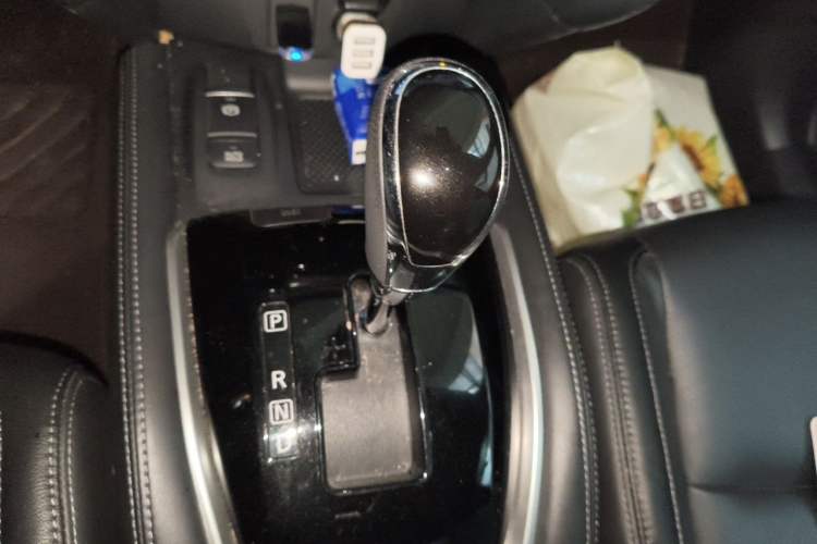 Used Nissan X-Trail 2021 2.5L CVT 4WD XL ITS Luxury Navigation Edition Gear Lever