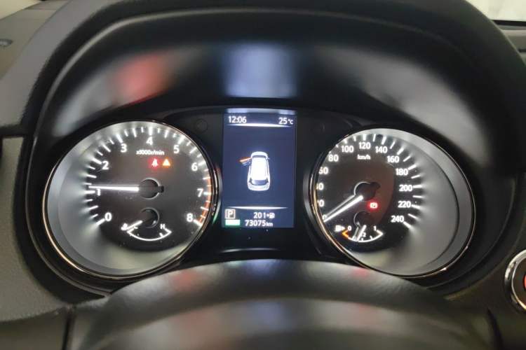 Used Nissan X-Trail 2021 2.0L CVT 2WD XL Premium SmartConnect Deluxe Edition Instrument Cluster