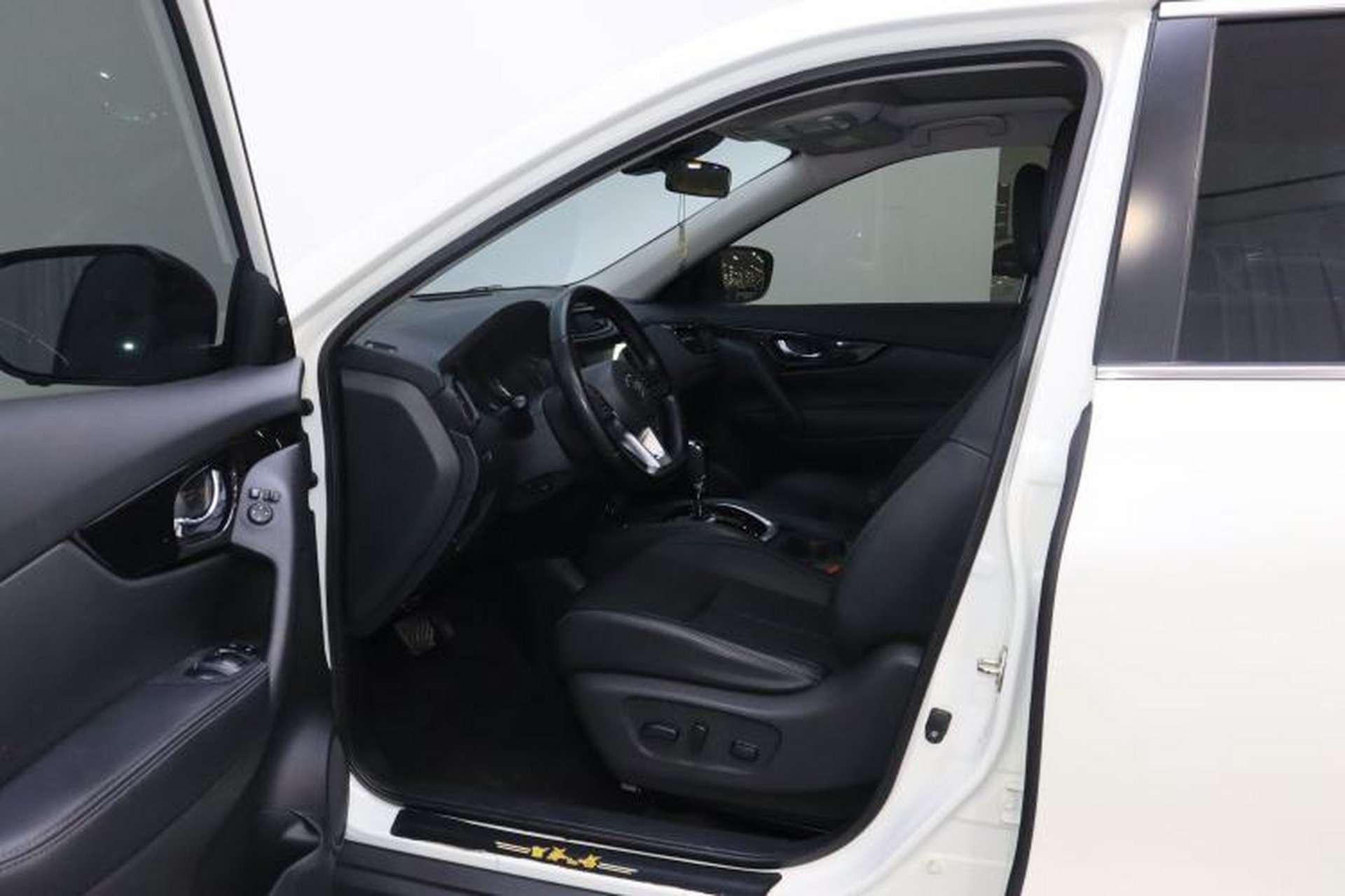 Used Nissan X-Trail 2021 2.0L CVT 2WD XL Premium Commemorative Edition Interior 1