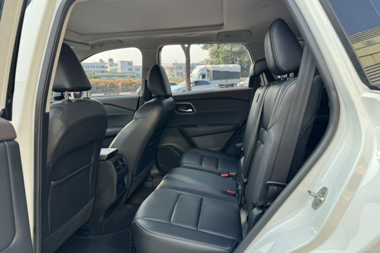Used Nissan X-Trail 2021 VC-Turbo 300 CVT 2WD Luxury Edition 7-Seater Interior 2