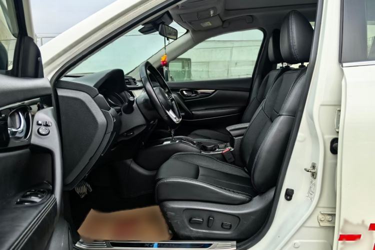 Used Nissan X-Trail 2021 2.0L CVT 2WD XL ITS SmartConnect Comfort Edition Interior 2