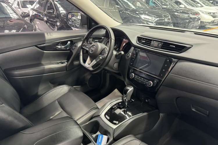 Used Nissan X-Trail 2021 2.0L CVT 2WD XL Premium Commemorative Edition Interior 3