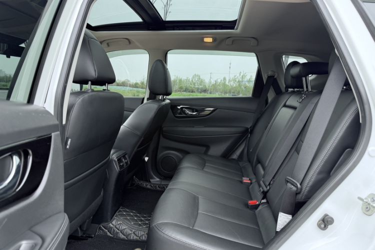 Used Nissan X-Trail 2021 2.0L CVT 2WD XL ITS Comfort Commemorative Edition Interior 4