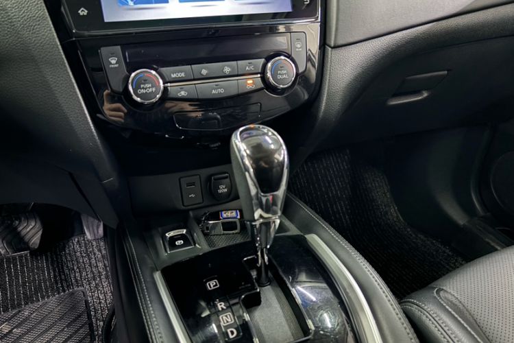Used Nissan X-Trail 2021 2.0L CVT 2WD XL ITS Comfort Commemorative Edition Interior 5