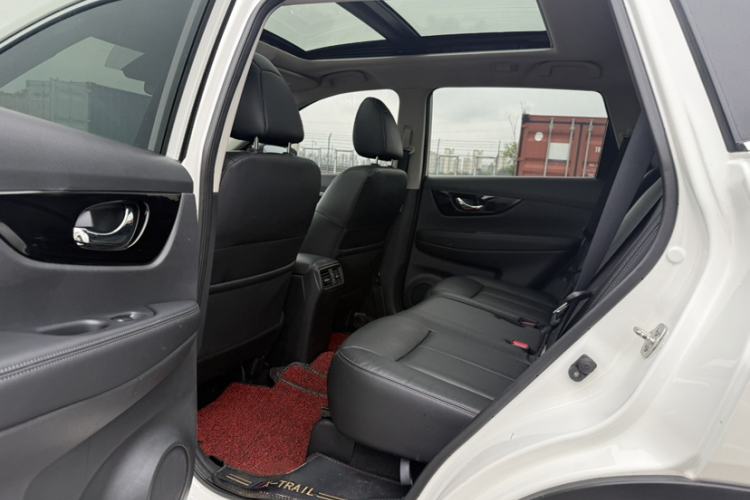 Used Nissan X-Trail 2021 2.0L CVT 2WD XL ITS 3-Row SmartConnect Seven-Seater Comfort Edition Interior 5
