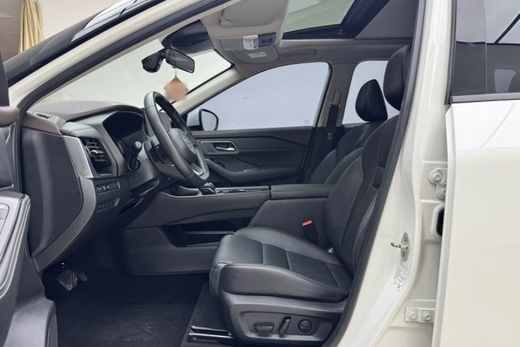 Used Nissan X-Trail 2021 VC-Turbo 300 CVT 2WD Luxury Edition Interior 9
