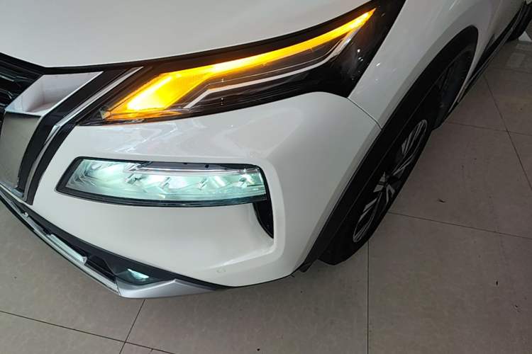 Used Nissan X-Trail 2021 VC-Turbo 300 CVT 4WD Luxury Edition Left Front Headlight