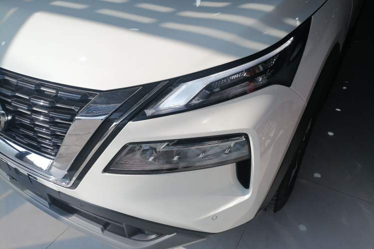 Used Nissan X-Trail 2021 VC-Turbo 300 CVT 2WD Luxury Edition Left Front Headlight