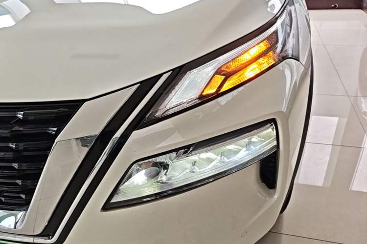 Used Nissan X-Trail 2021 VC-Turbo 300 CVT 2WD Luxury Edition Left Front Headlight