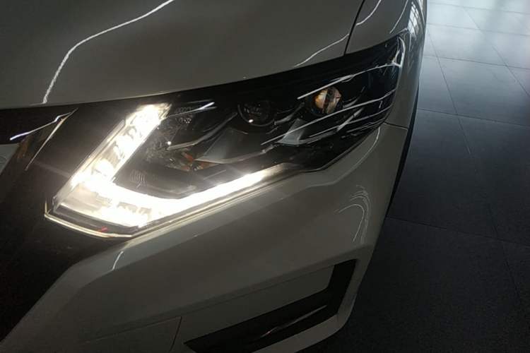 Used Nissan X-Trail 2021 2.0L CVT 2WD XL Premium Commemorative Edition Left Front Headlight