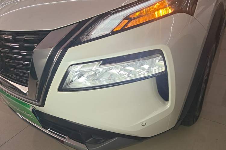 Used Nissan X-Trail 2021 VC-Turbo 300 CVT 2WD Luxury Edition Left Front Headlight
