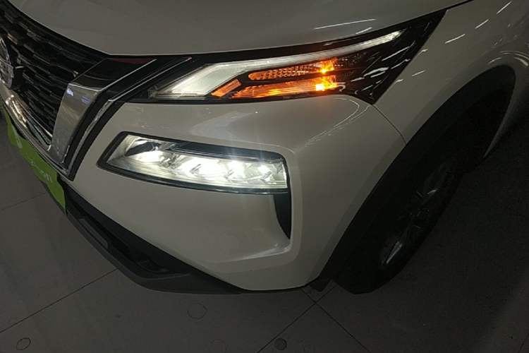 Used Nissan X-Trail 2021 VC-Turbo 300 CVT 2WD Comfort Edition Left Front Headlight