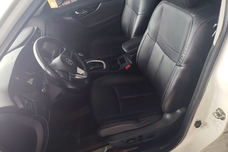 Used Nissan X-Trail 2021 2.0L CVT 2WD XL Premium SmartConnect Deluxe Edition Left Front Seat
