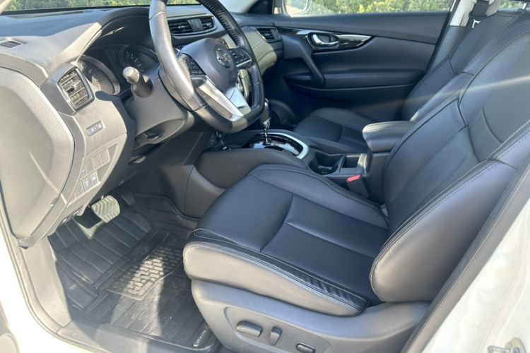 Used Nissan X-Trail 2021 2.0L CVT 2WD XL Premium SmartConnect Deluxe Edition Left Front Seat