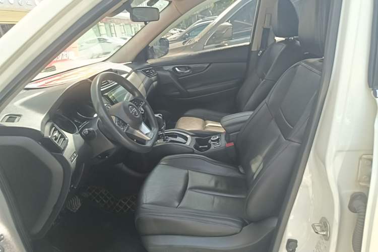 Used Nissan X-Trail 2021 2.5L CVT 4WD XL SmartConnect Leading Edition Left Front Seat