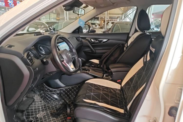 Used Nissan X-Trail 2021 2.0L CVT 2WD XL Premium SmartConnect Deluxe Edition Left Front Seat