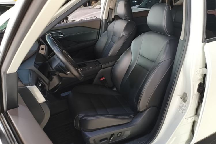 Used Nissan X-Trail 2021 VC-Turbo 300 CVT 2WD Luxury Edition Left Front Seat