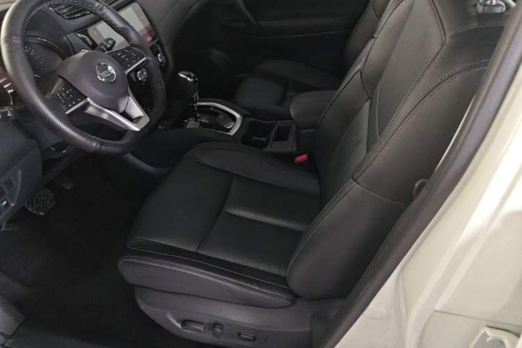 Used Nissan X-Trail 2021 2.0L CVT 2WD XL Premium SmartConnect Deluxe Edition Left Front Seat