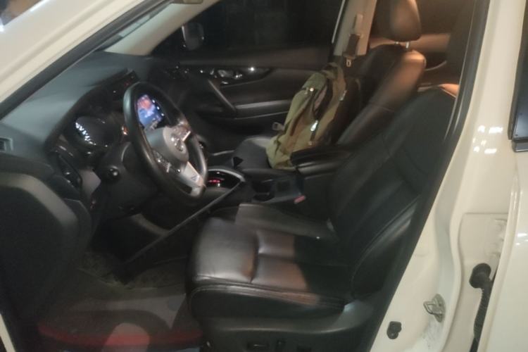 Used Nissan X-Trail 2021 2.0L CVT 2WD XL Premium SmartConnect Deluxe Edition Left Front Seat