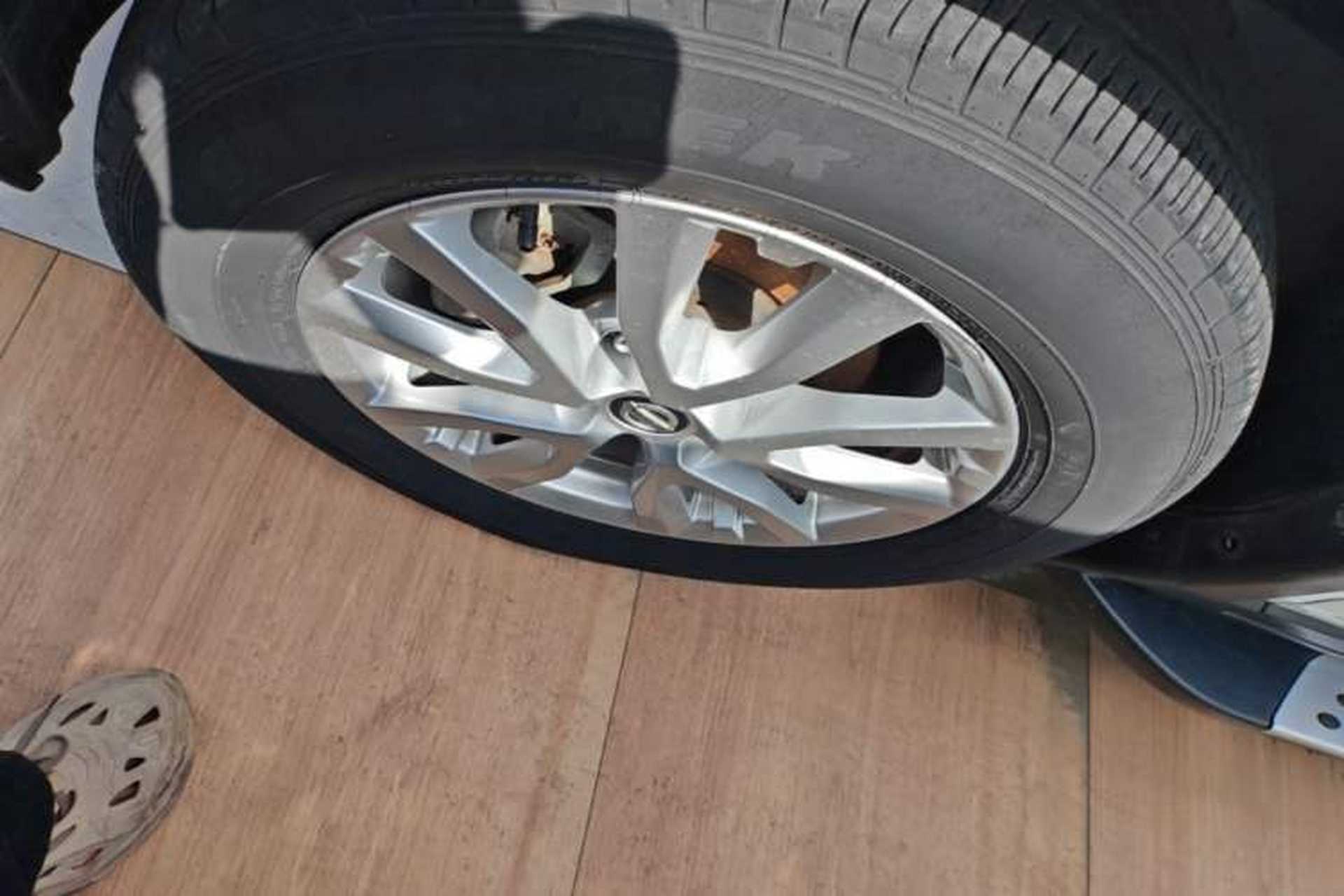Used Nissan X-Trail 2021 2.0L CVT 2WD XL Premium Commemorative Edition Left Front Wheel Hub