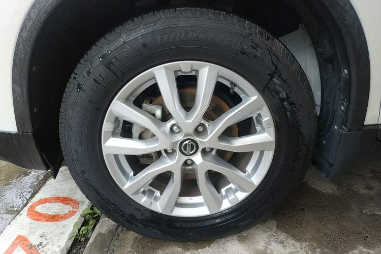 Used Nissan X-Trail 2021 2.0L CVT 2WD XL Premium Commemorative Edition Left Front Wheel Hub