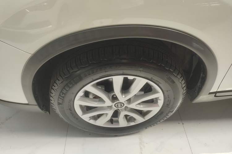 Used Nissan X-Trail 2021 2.0L CVT 2WD XL ITS SmartConnect Comfort Edition Left Front Wheel Hub