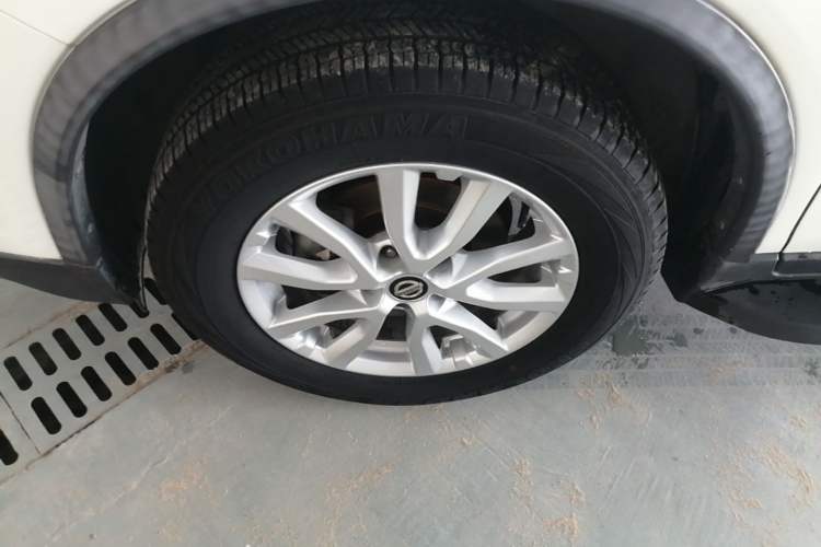 Used Nissan X-Trail 2021 2.0L CVT 2WD XL ITS SmartConnect Comfort Edition Left Front Wheel Hub