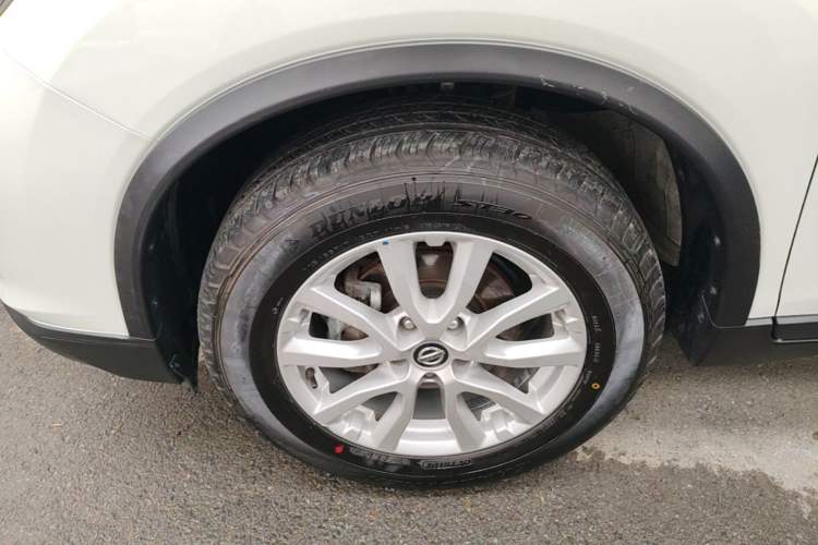 Used Nissan X-Trail 2021 2.0L CVT 2WD XL ITS Comfort Commemorative Edition Left Front Wheel Hub