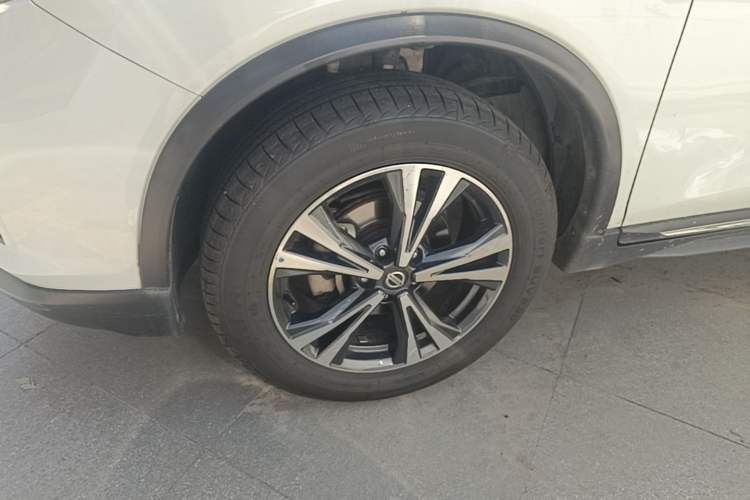 Used Nissan X-Trail 2021 2.5L CVT 4WD XL SmartConnect Leading Edition Left Front Wheel Hub