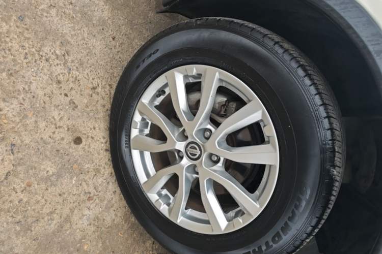 Used Nissan X-Trail 2021 2.0L CVT 2WD XL ITS SmartConnect Comfort Edition Left Front Wheel Hub