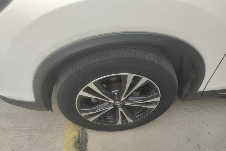 Used Nissan X-Trail 2021 2.5L CVT 4WD XL SmartConnect Leading Edition Left Front Wheel Hub