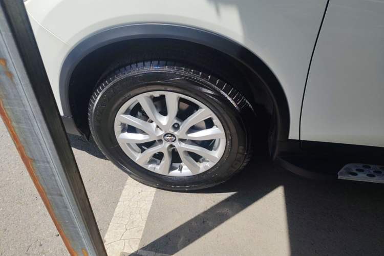 Used Nissan X-Trail 2021 2.0L CVT 2WD XL ITS SmartConnect Comfort Edition Left Front Wheel Hub