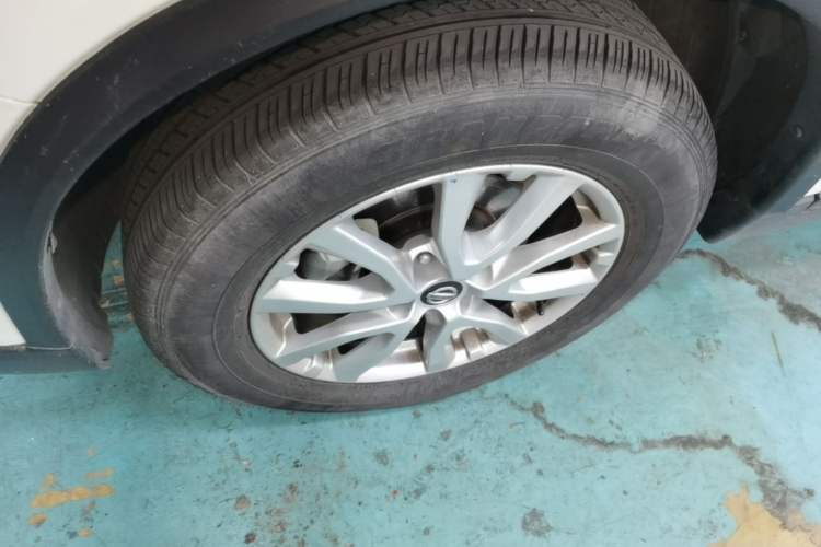 Used Nissan X-Trail 2021 2.0L CVT 2WD XL Premium Commemorative Edition Left Front Wheel Hub