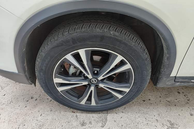 Used Nissan X-Trail 2021 2.5L CVT 4WD XL ITS Luxury Navigation Edition Left Front Wheel Hub
