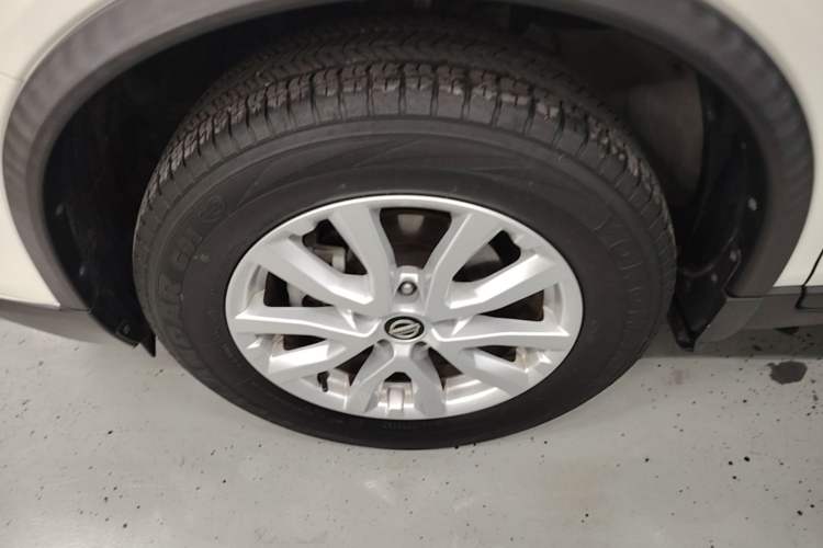 Used Nissan X-Trail 2021 2.0L CVT 2WD XL Premium Commemorative Edition Left Front Wheel Hub