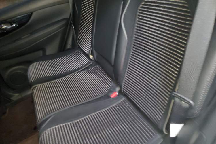 Used Nissan X-Trail 2021 2.0L CVT 2WD XL ITS SmartConnect Comfort Edition Left Rear Seat