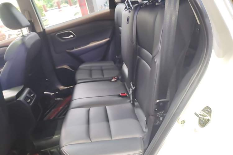 Used Nissan X-Trail 2021 VC-Turbo 300 CVT 2WD Luxury Edition 7-Seater Left Rear Seat