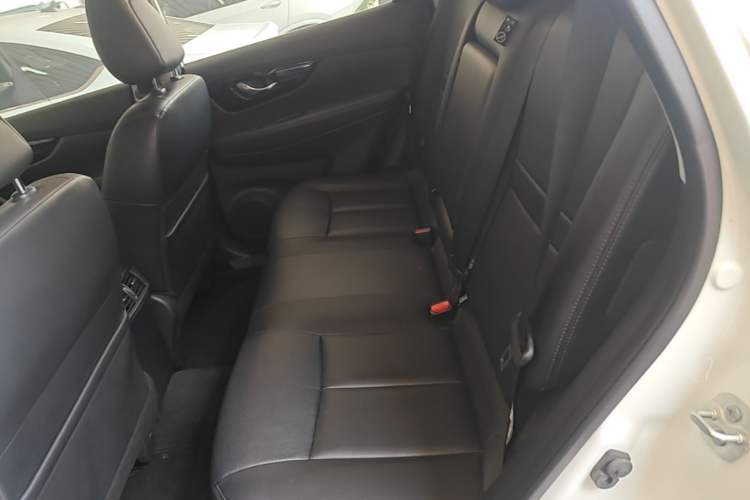 Used Nissan X-Trail 2021 2.0L CVT 2WD XL Premium SmartConnect Deluxe Edition Left Rear Seat