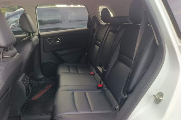 Used Nissan X-Trail 2021 VC-Turbo 300 CVT 4WD Luxury Edition Left Rear Seat