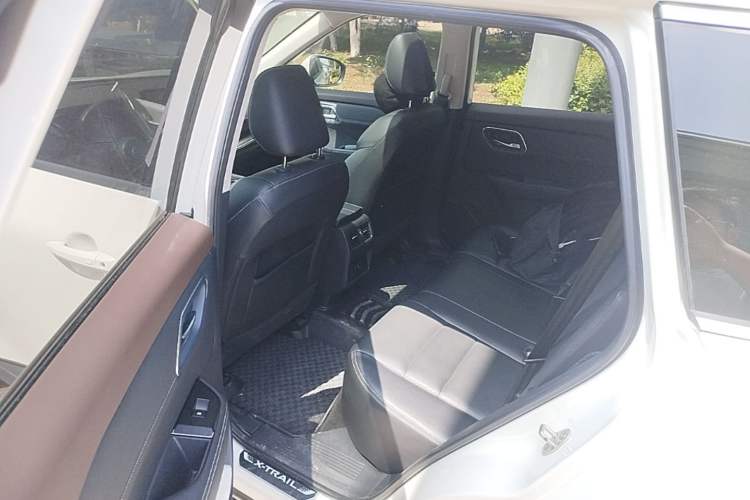 Used Nissan X-Trail 2021 VC-Turbo 300 CVT 2WD Luxury Edition Left Rear Seat